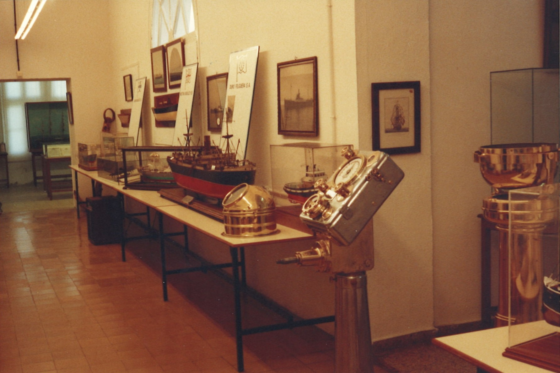 AM93-13-FOTO1