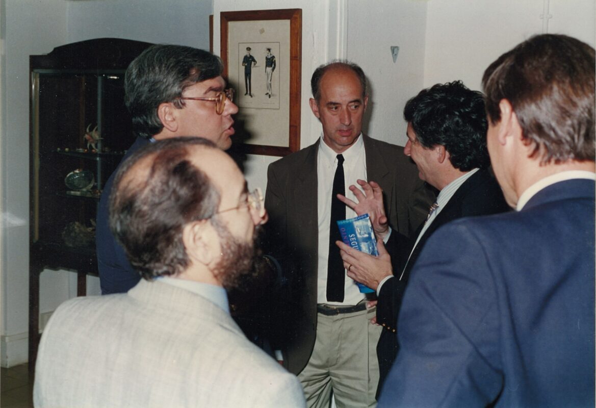 AM94-09-FOTO1