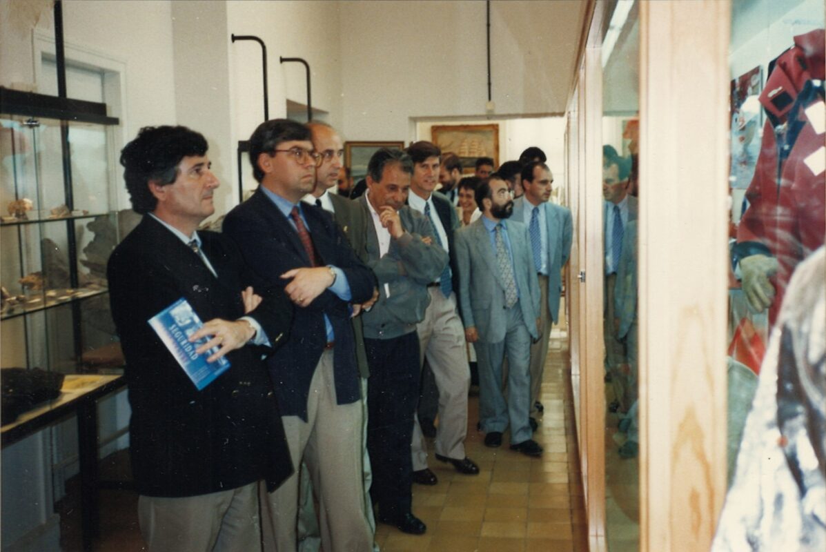 AM94-11-FOTO1